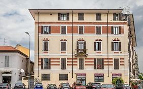 Life Is Beautiful Design Loft Navigli Romolo, Netflix, Wifi, Ac And Street Parking
