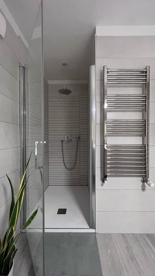 Appartamento Life Is Beautiful Design Loft Navigli Romolo, Netflix, Wifi, Ac And Street Parking Milano Esterno foto